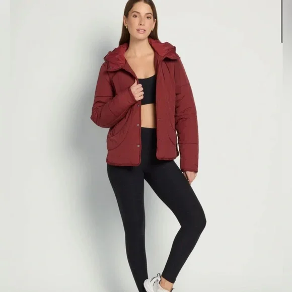 Burgundy Puffer Jacket Wine Color - Picture 3 of 3